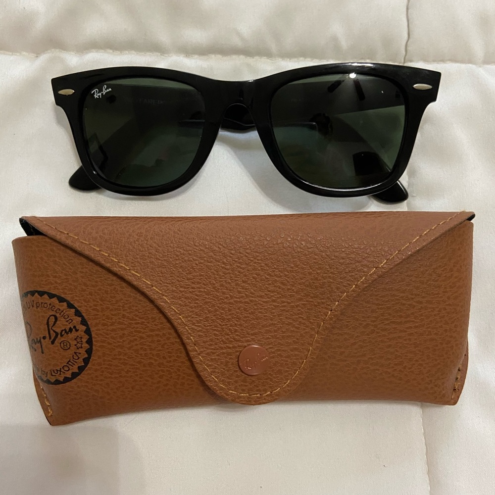Ray-Ban Black Classic Wayfarer